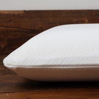 Soak & Sleep memory foam pillow