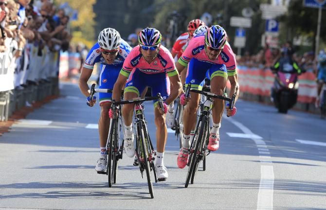 The sprint for second and third
