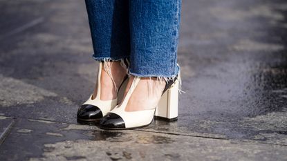 Boyfriend Jeans x Chanel Slingback Pumps