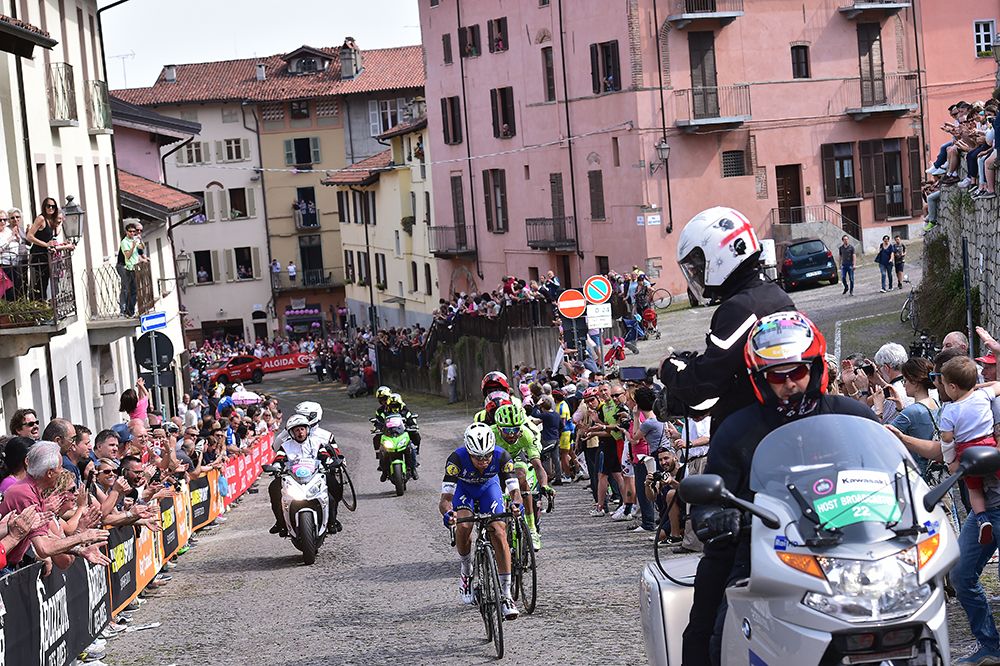 Moreno Moser (Cannondale) and Gianluca Brambilla (Etixx-Quickstep)
