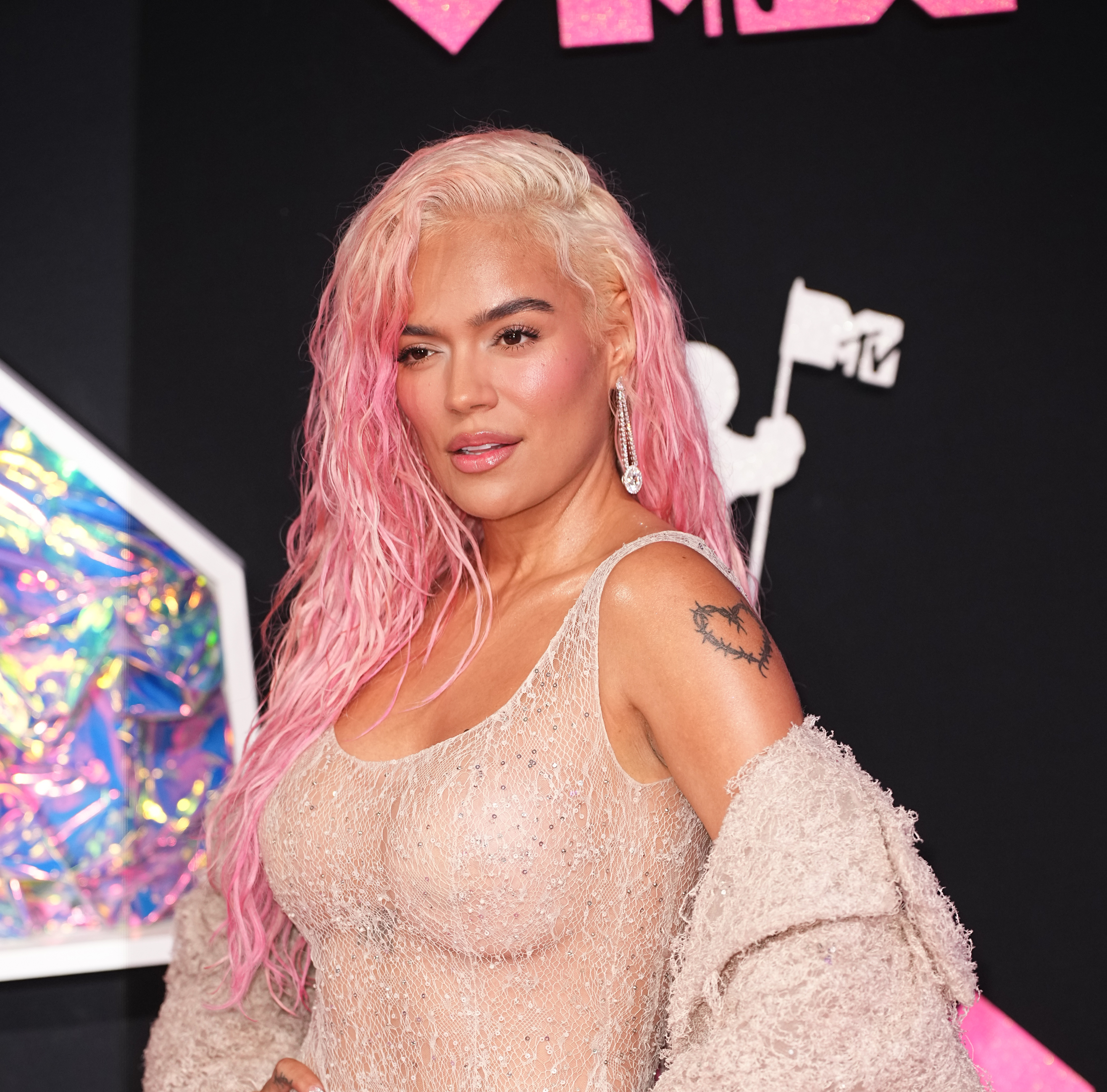 pink - Karol G