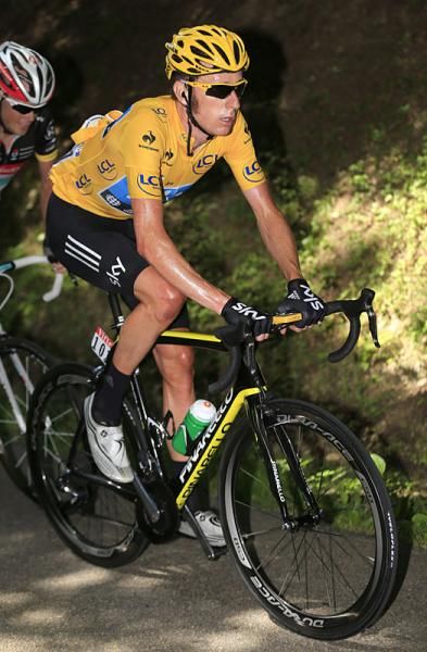 Bradley Wiggins (Sky) in yellow