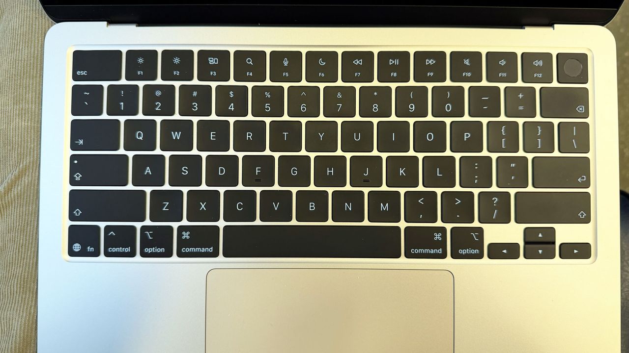 MacBook Air keyboards compared to iOS keyboard and each other