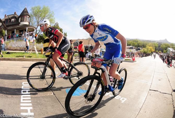 Fernando Riveros Paez (Scott) riding to a second place finish