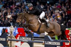 Showjumping news: Daniel Coyle and Ariel Grange's Legacy win the World Cup qualifier of Leipzig, Germany.