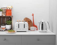 Dualit Lite white gloss kettle and toaster
