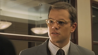 Matt Damon wearing glasses in Ocean&#039;s 11