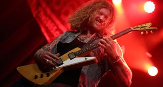 Jared James Nichols turns up the heat during his 2025 UK tour as he plays fingerstyle blues on his split-V headstock Gibson Explorer