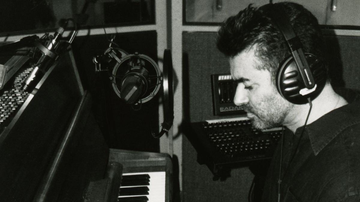 George Michael plays John Lennon Imagine piano