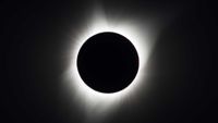 A total solar eclipse photographed from Madras, Oregon, in 2017.​​