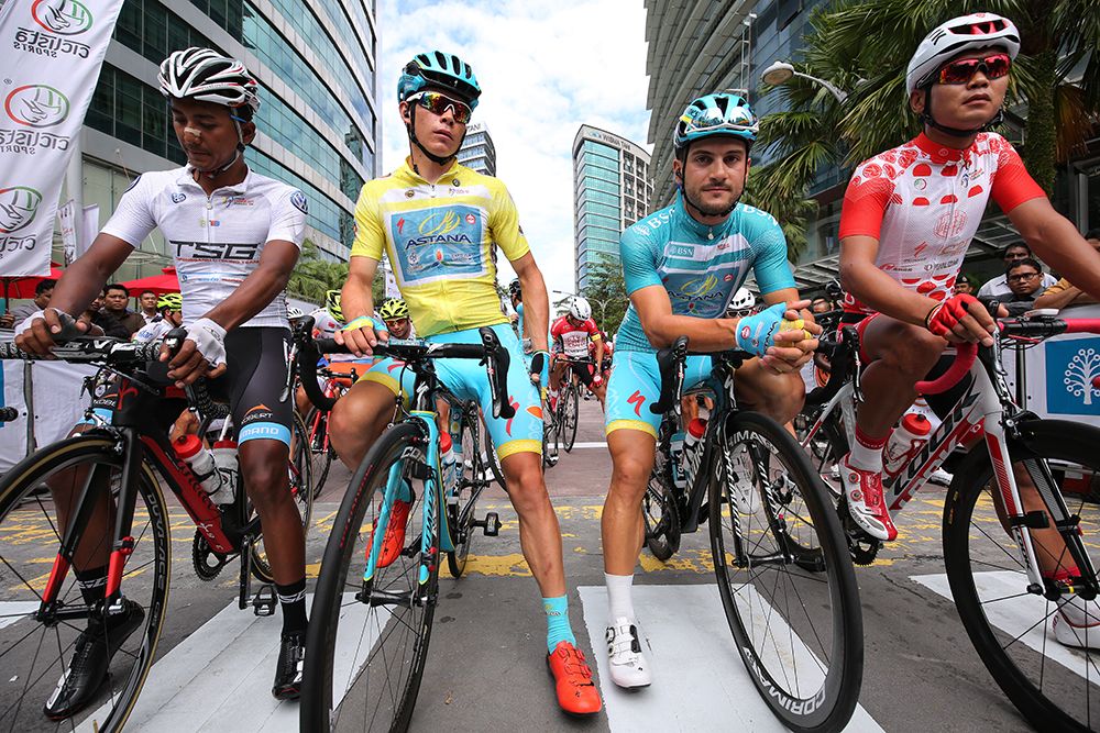 Miguel Angel Lopez in the leader's jersey