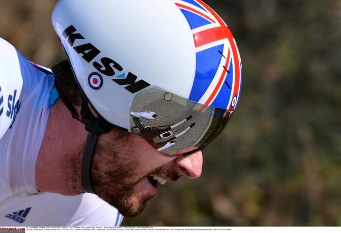 Bradley Wiggins (Great Britain) concentrates on his gold medal winning ride