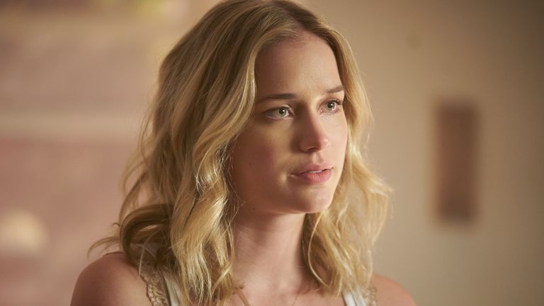 Hair, Face, Blond, Hairstyle, Beauty, Chin, Surfer hair, Lip, Brown hair, Layered hair,