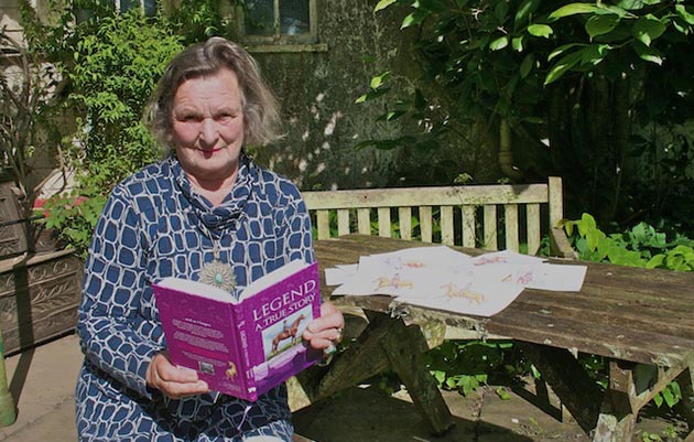 Elizabeth-and-book-LR.jpg