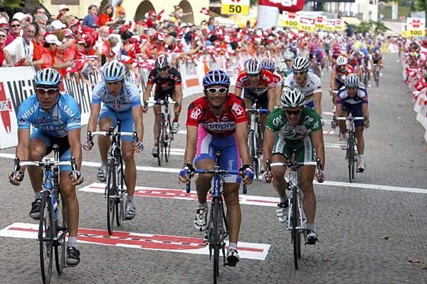 Erik Zabel (L) and Daniele Bennati