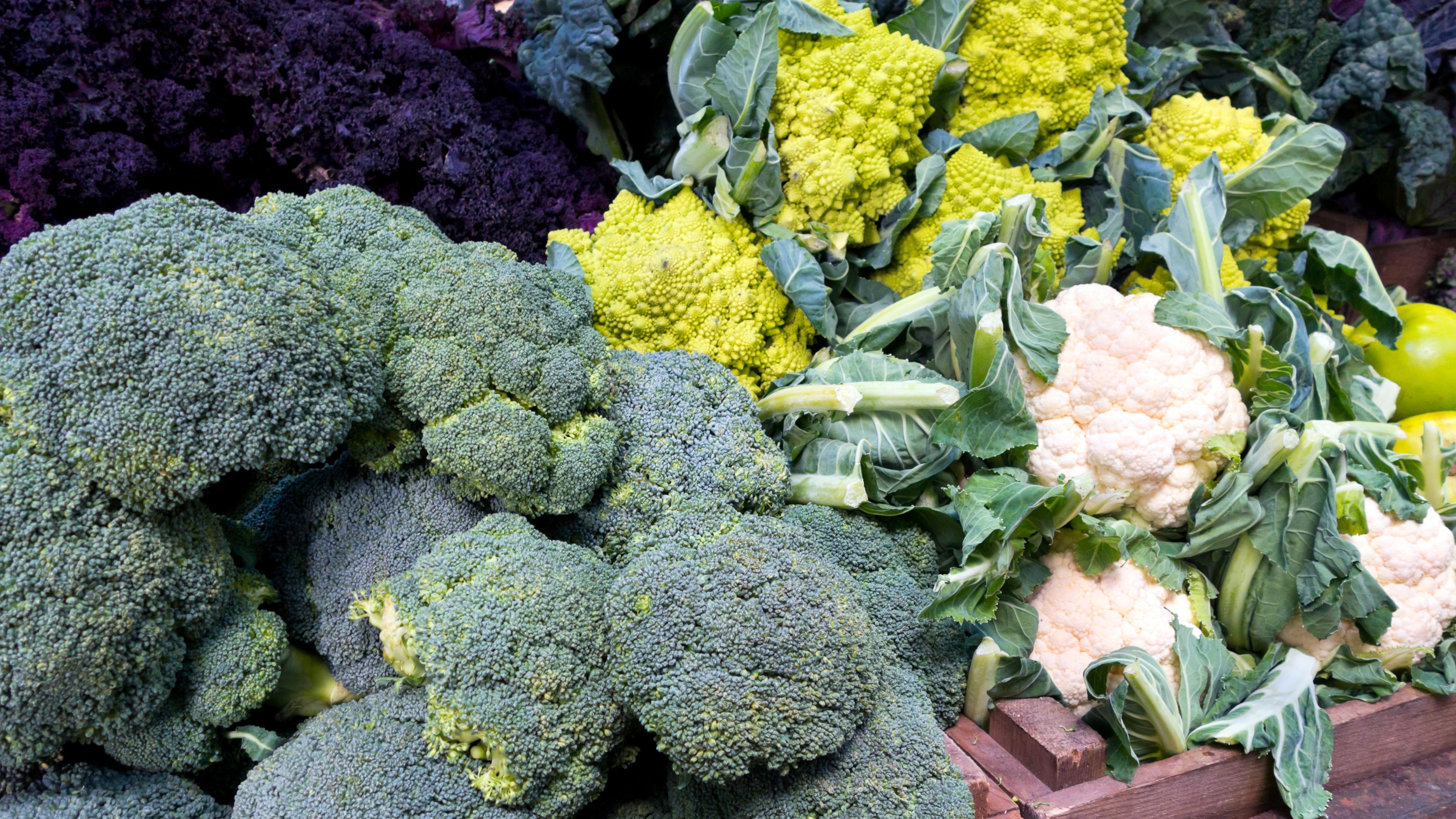 Broccoli, romanesco cauliflower and cauliflower vegetables