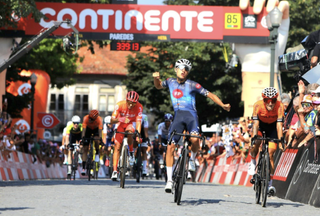 Francisco Peñuela (Rádio Popular) won stage 7 of the Volta a Portugal in Paredes