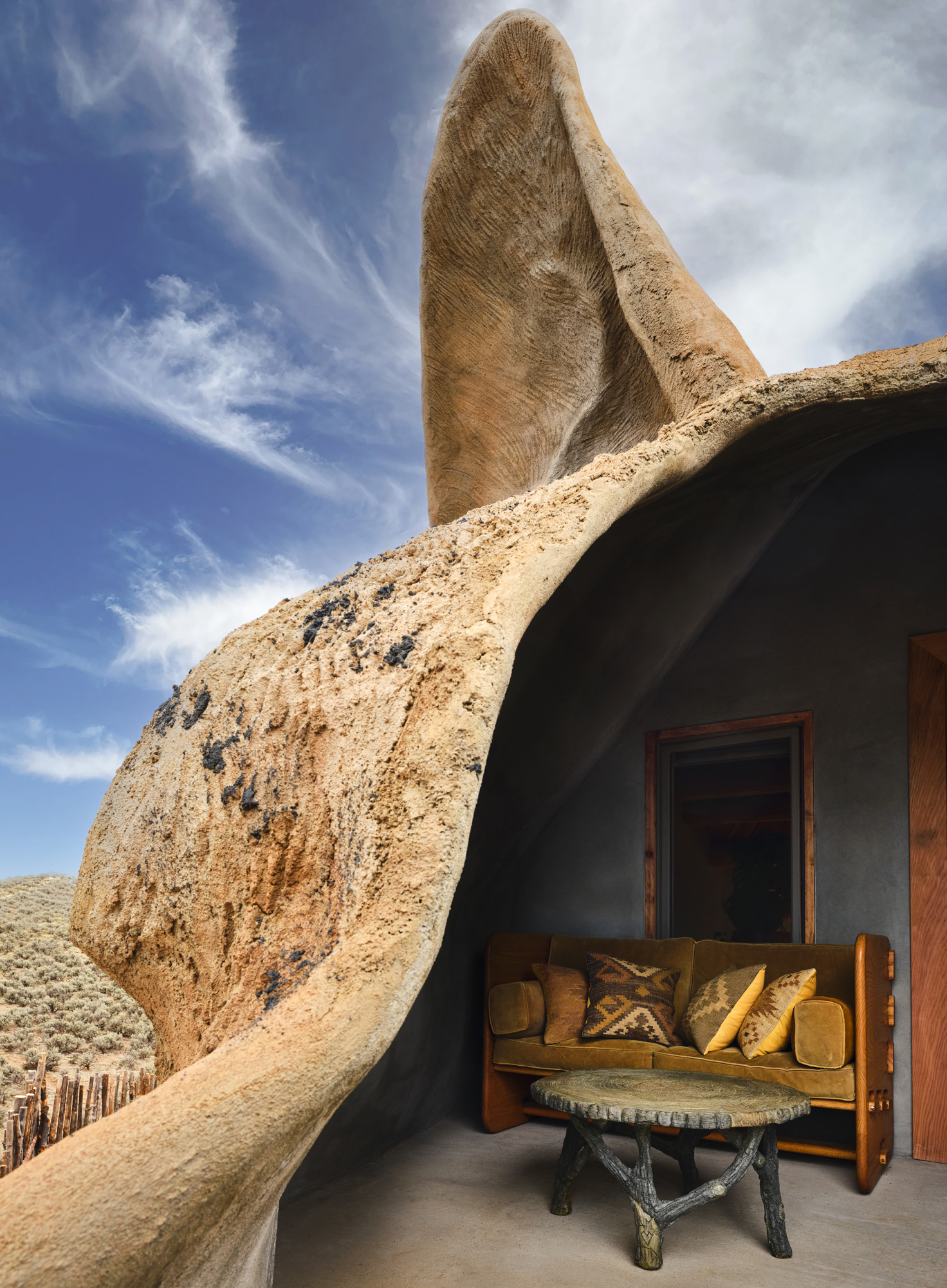 coyote house, home in the desert shaped like an animal's head