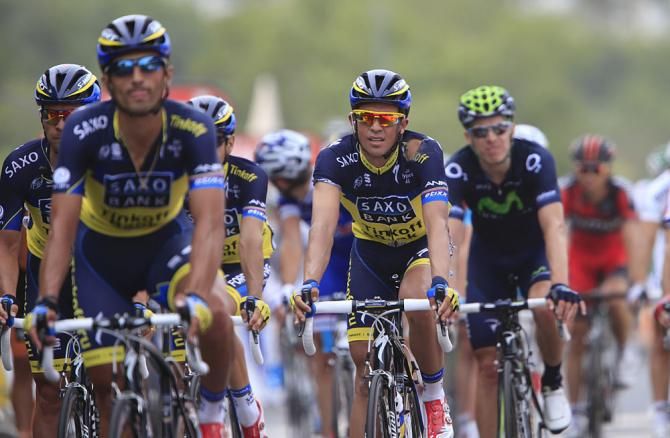 Alberto Contador (Team Saxo - Tinkoff) shows signs of having crashed.