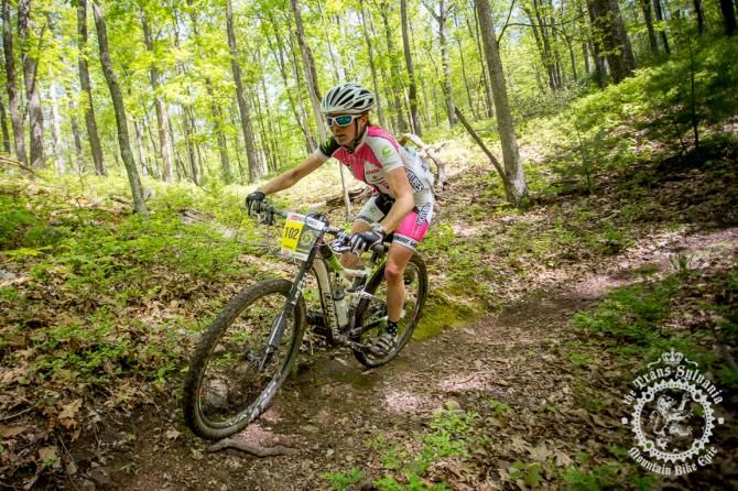 Vicki Barclay (NoTubes Elite Women's Team) on her way to winning stage 2 of the Trans-Sylvania Epic.
