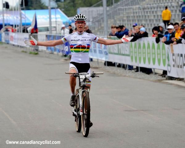 Victor Koretzky (Bikepark.ch Craft) wins