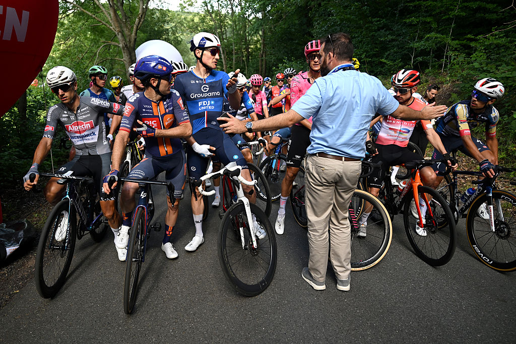 'Just one mistake, it's really unlucky' - Tumultuous scenes at Tour de Pologne as major crash forces partial neutralisation of Queen stage