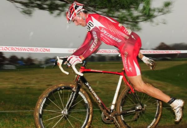 Todd Wells (Specialized) making a return to cyclo-cross.
