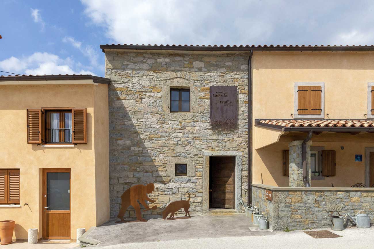 2KY0PFW-truffle-museum-in-Paladini-credit-Srecko-Niketic-Pixsell-Alamy-Stock-Photo.jpg
