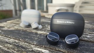 Bowers & Wilkins Pi6 versus Bowers & Wilkins Pi8