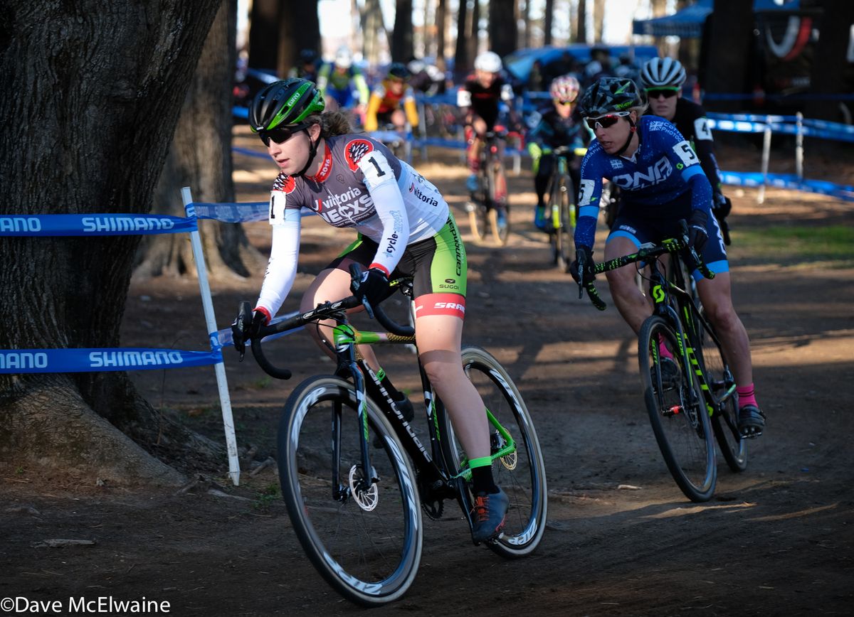 Emma White (Cannondale) leading Melinda McCutcheon during lap one