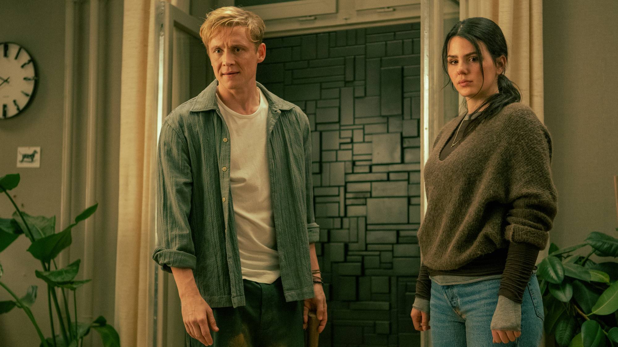 Matthias Schweighöfer and Ruby O Fee in "Brick" on Netflix