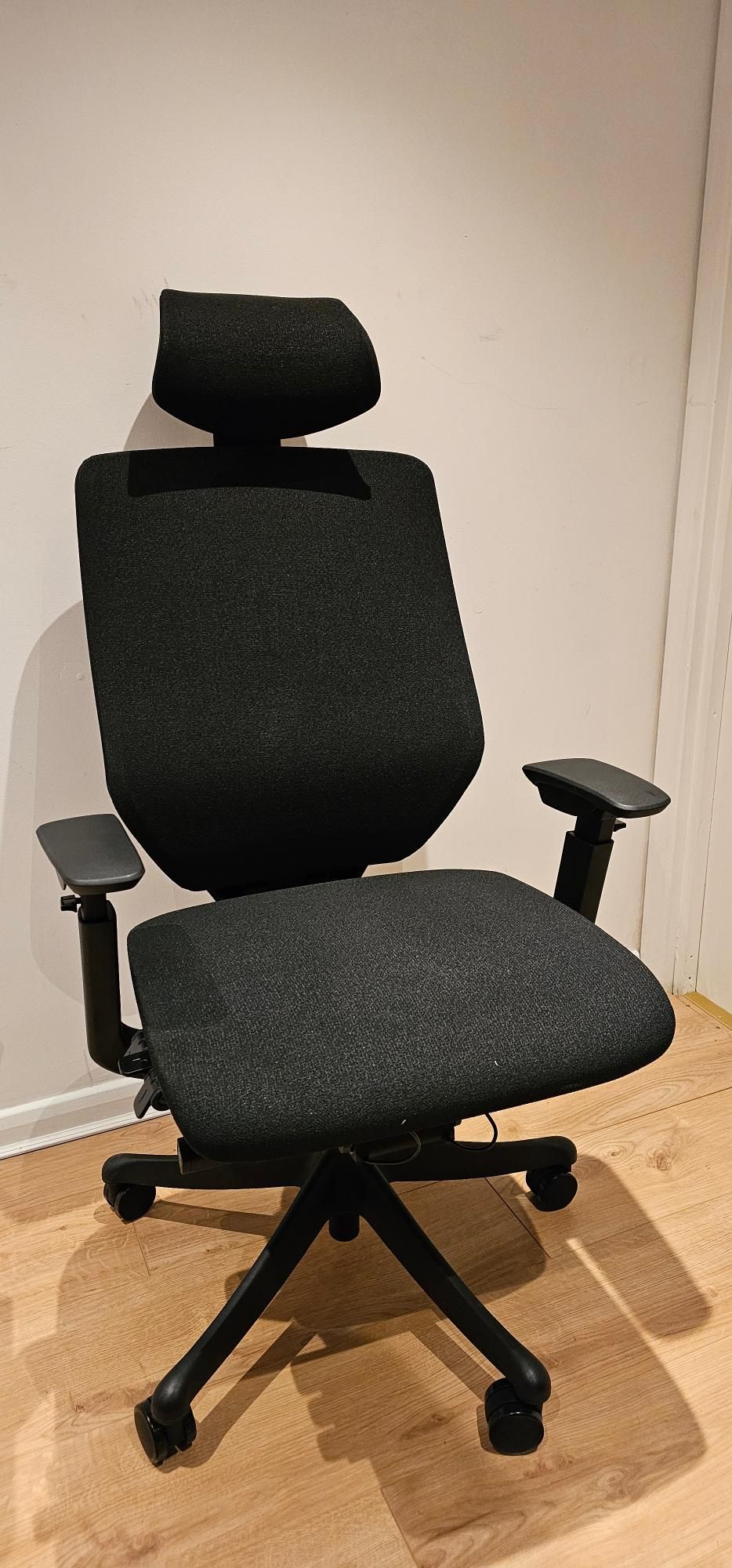 FlexiSpot BS12B-Pro during our review