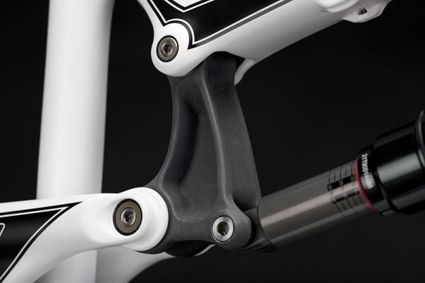 A closer look at the upper link of the Santa Cruz Nomad's VPP suspension design.