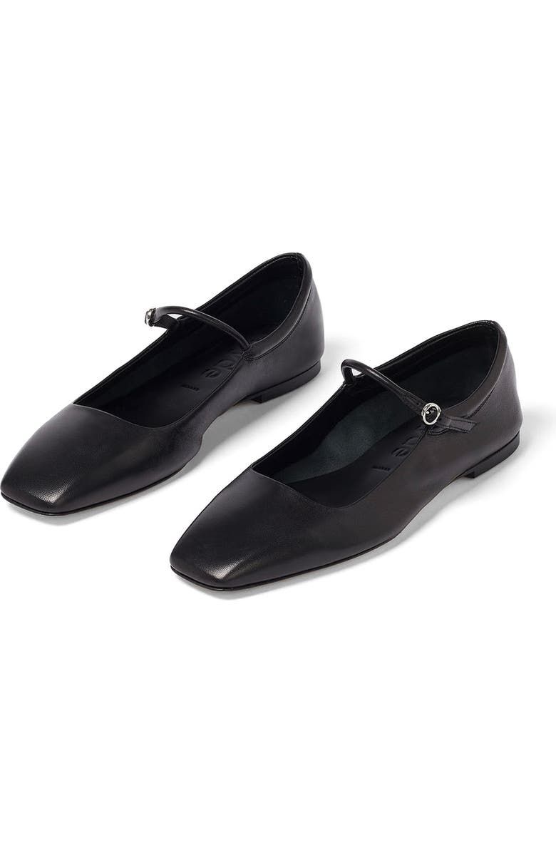 Zoë Kravitz Slides Into Fall's Mary Jane Trend With an Insider-Beloved ...