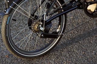 Close up Brompton 12-speed gear system