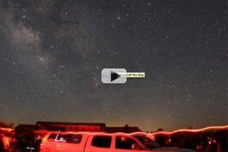 Milky Way Trails Over Grand Canyon Star Party In Time-Lapse Video