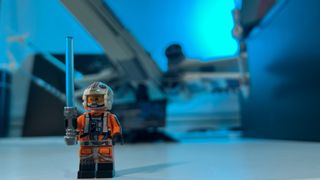 Lego Star Wars X-Wing Starfighter 75355-Rebel pilot Luke close up.