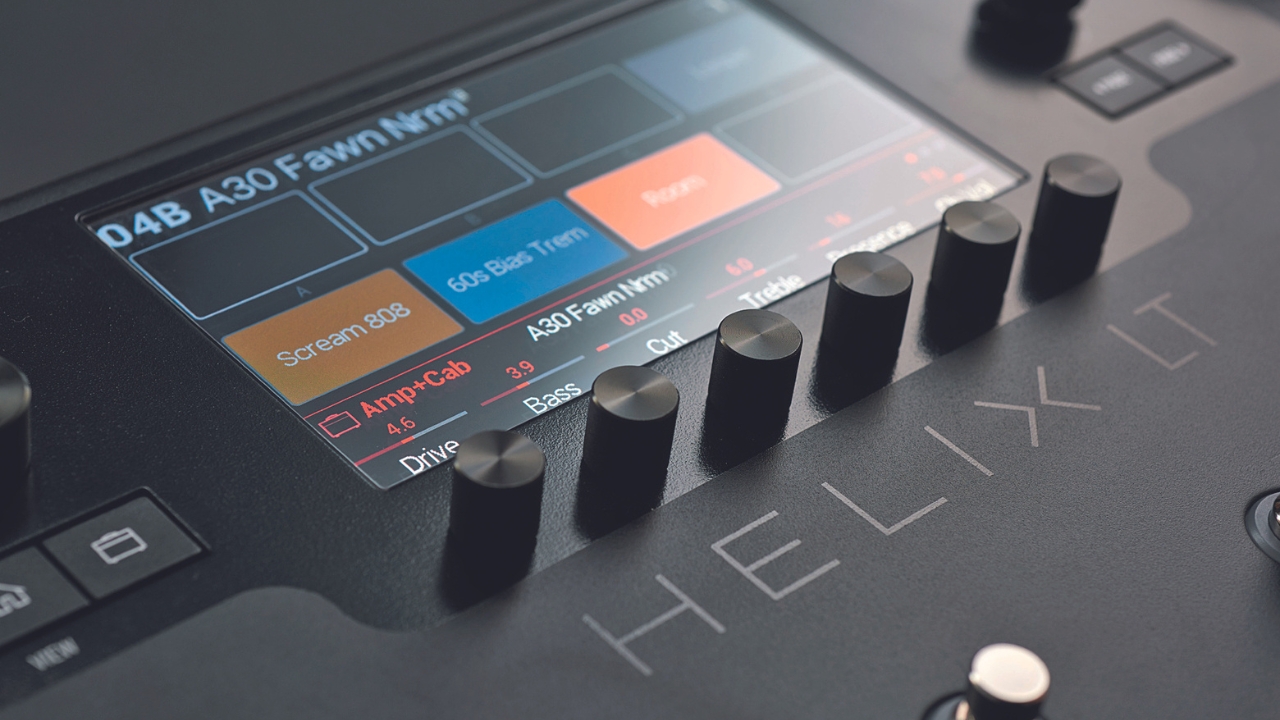 Close up of the screen on the Helix LT