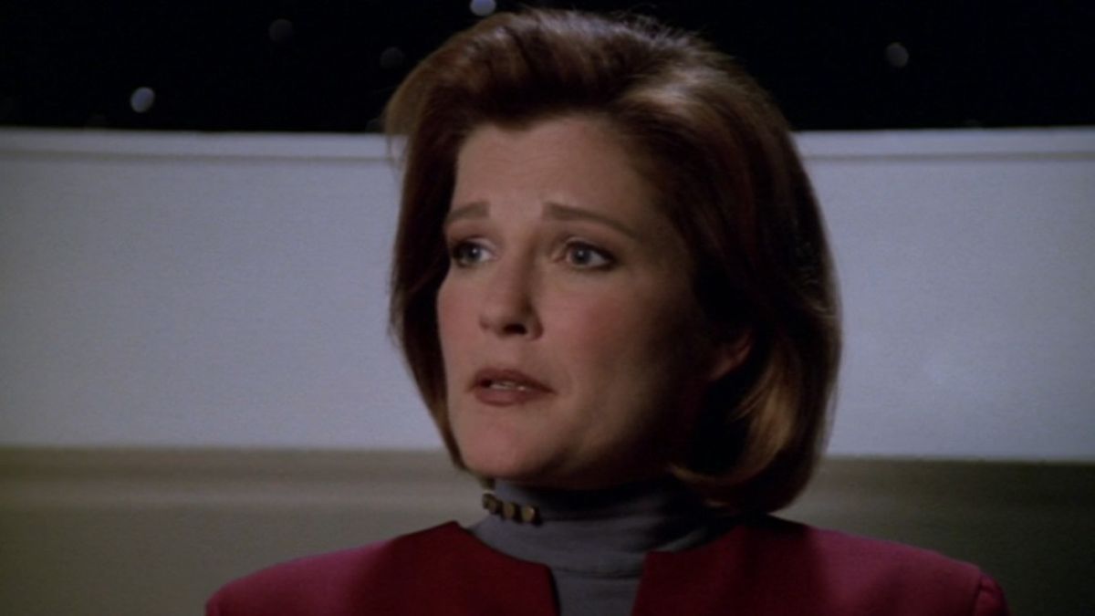 Star Trek: Voyager’s Kate Mulgrew Provides Great Response To Viral