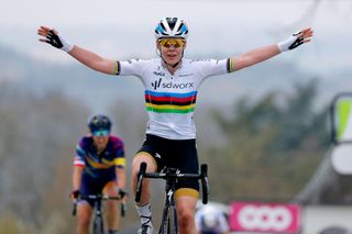 Anna van der Breggen wins the 2021 Fleche Wallonne Feminine
