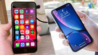 iPhone SE and iPhone XR