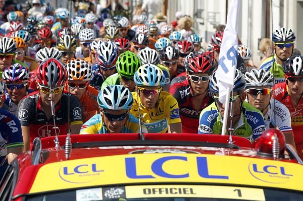 The riders prepare to start stage 16.