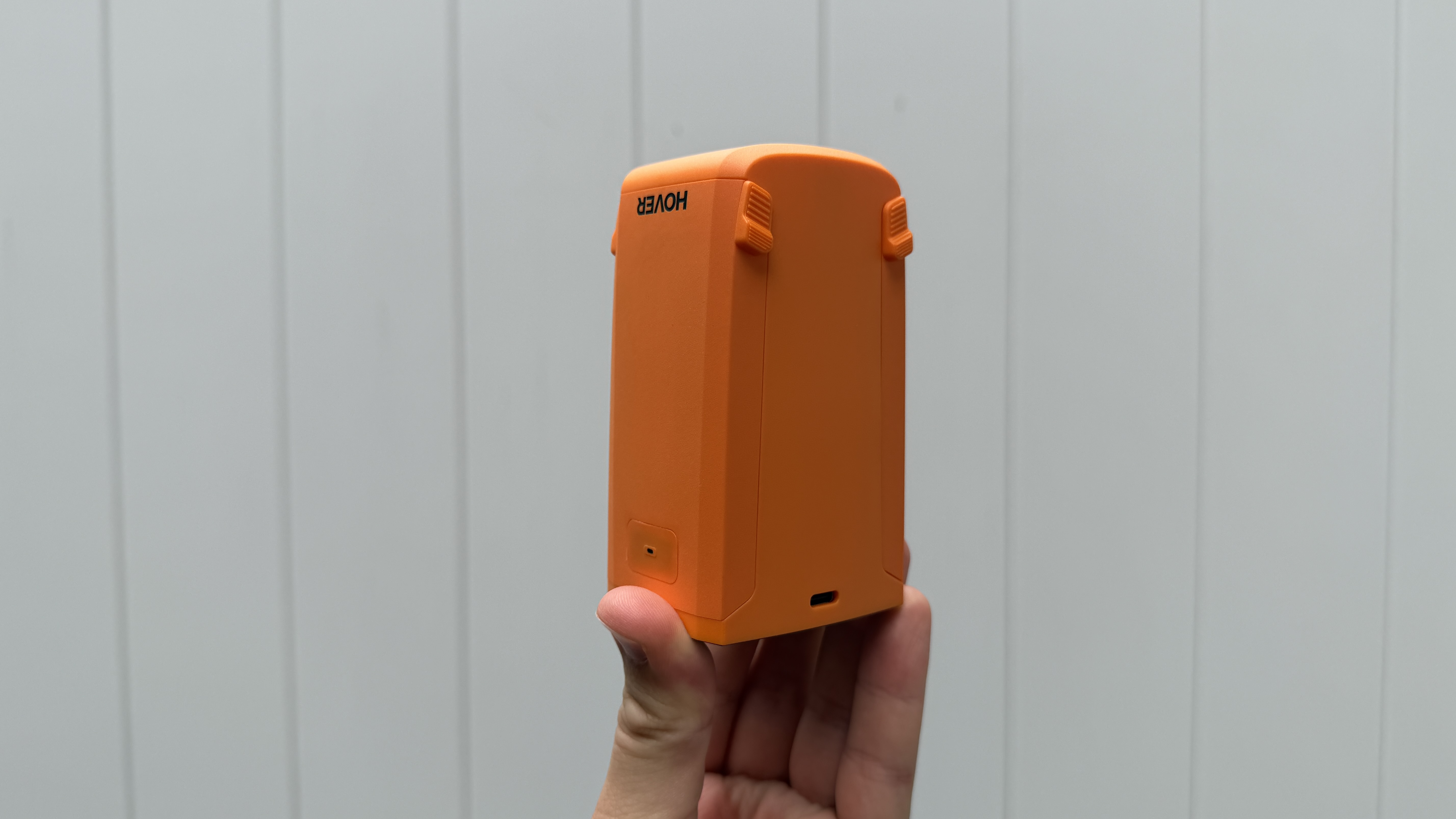 HoverAir Aqua battery charging pack