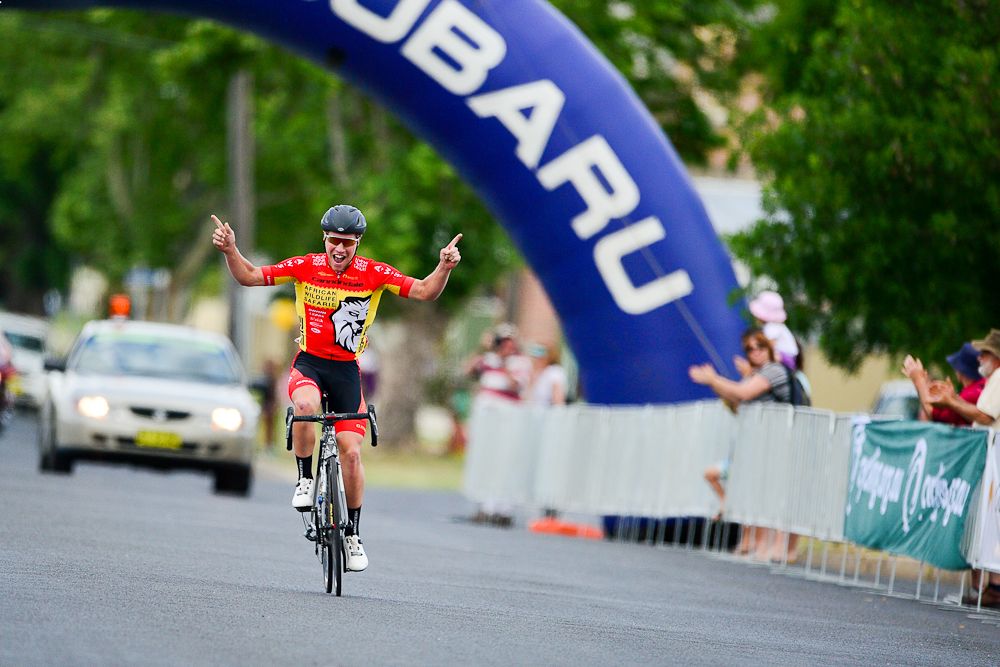 Sean Lake wins his second consecutive Grafton to Inverall title.