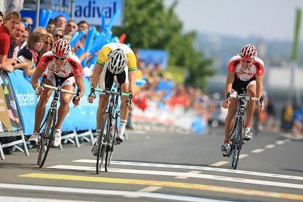 Australian Jack Bobridge wins the sprint Photo &copy;: Florian &amp; Susanne Schaaf/www.cyclingpictures.de