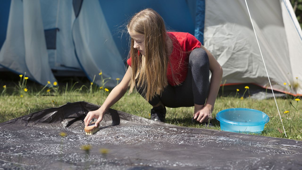 tent cleaning 