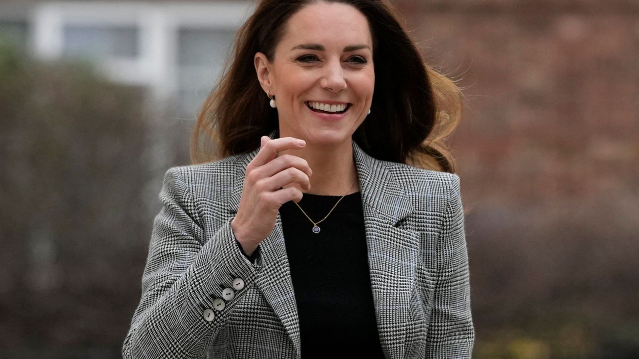 Britain&#039;s Catherine, Duchess of Cambridge, arrives for an official visit to PACT (Parents and Children Together) in south London, February 8, 2022. - The Duchess will meet volunteers and attendees of PACT Southwark&#039;s weekly MumSpace group