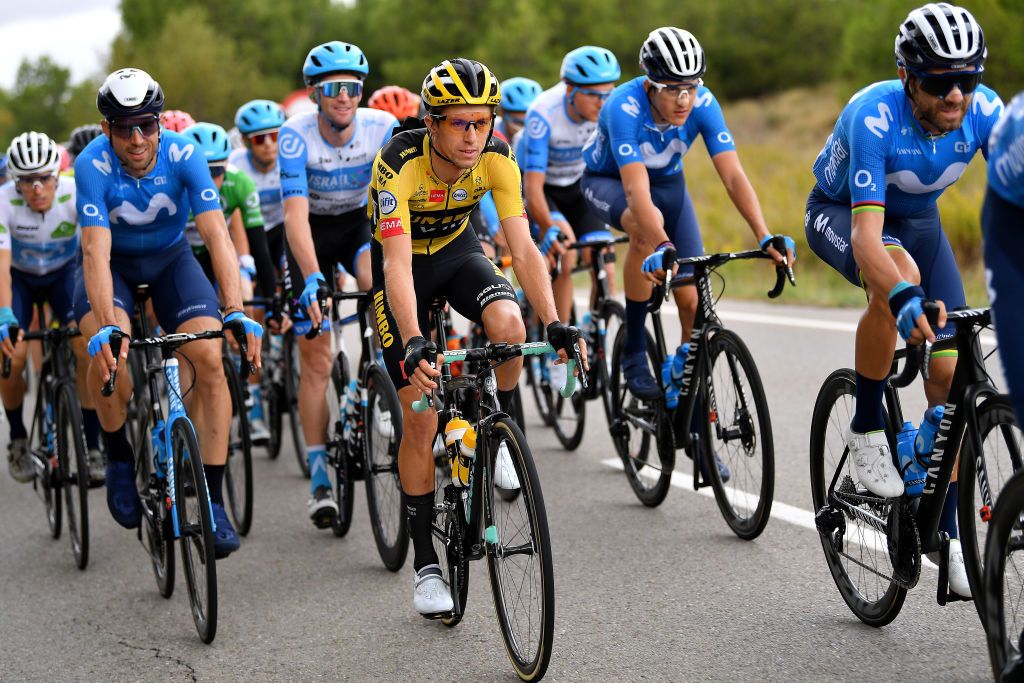 VINUESA SPAIN OCTOBER 22 Imanol Erviti of Spain and Movistar Team George Bennett of New Zealand and Team Jumbo Visma Marc Soler Gimenez of Spain and Movistar Team Alejandro Valverde Belmonte of Spain and Movistar Team during the 75th Tour of Spain 2020 Stage 3 a 1661km stage from Lodosa to La Laguna Negra Vinuesa 1735m lavuelta LaVuelta20 La Vuelta on October 22 2020 in Vinuesa Spain Photo by Justin SetterfieldGetty Images