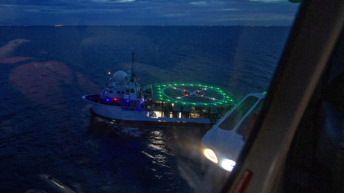 In Photos NASA Practices Emergency Astronaut Recovery with SpaceX, Boeing Space