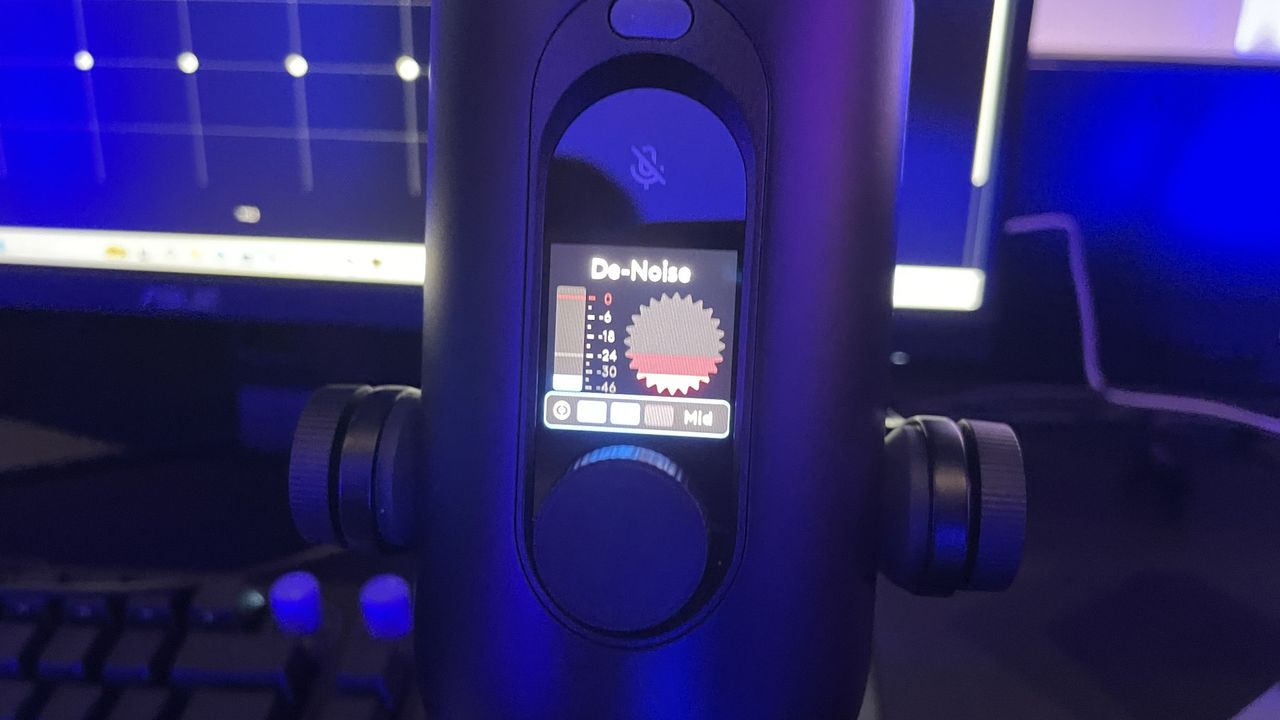 A Logitech Blue Yeti 2 gaming mic.